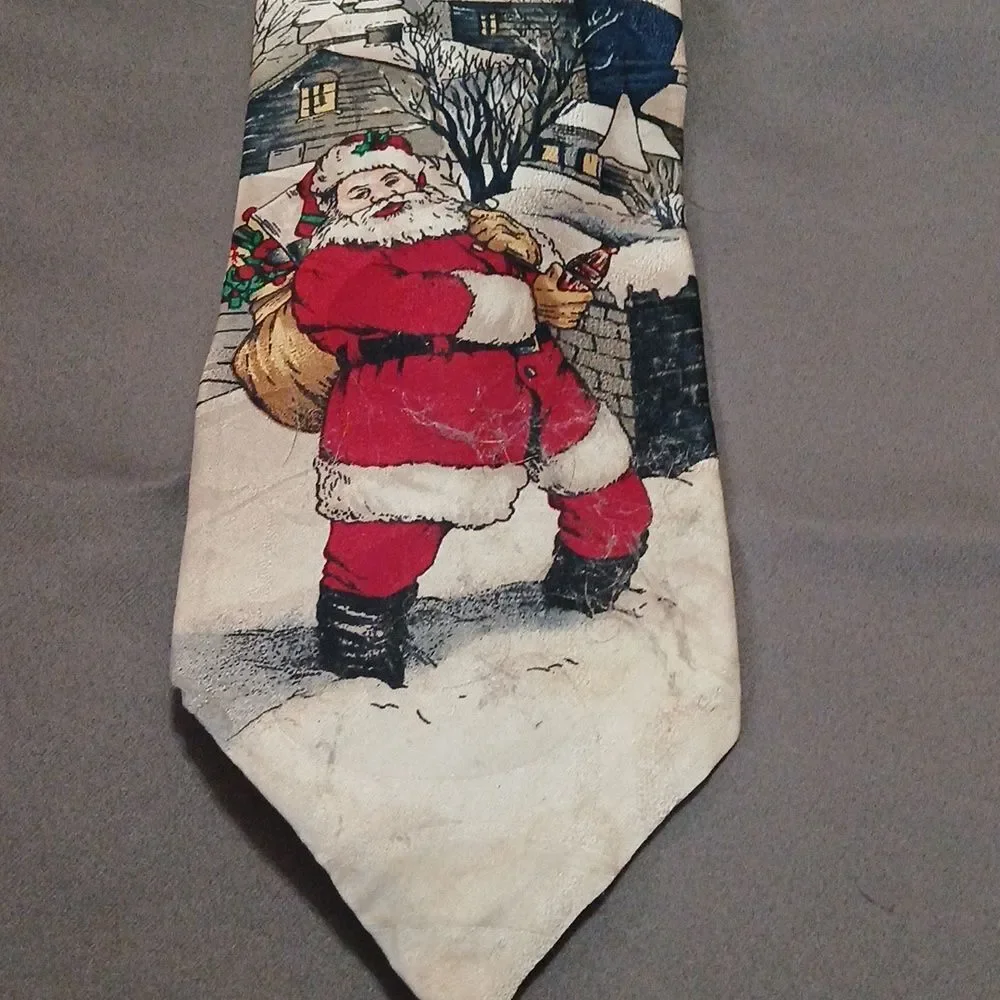 Van Heusen vintage Coca Cola Santa Italian Silk Tie NWOT